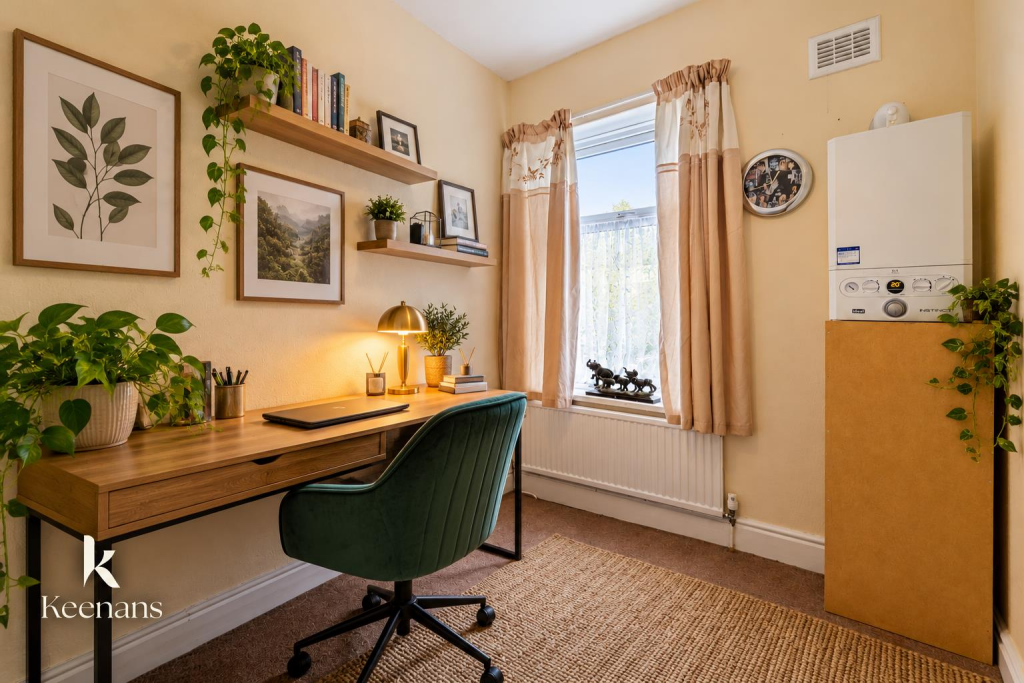 House in Pendle, Nelson - More