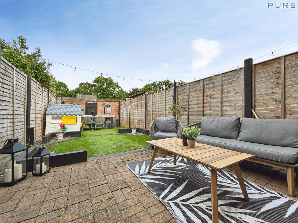 Galsworthy Road, Totton, Southampton photo 4