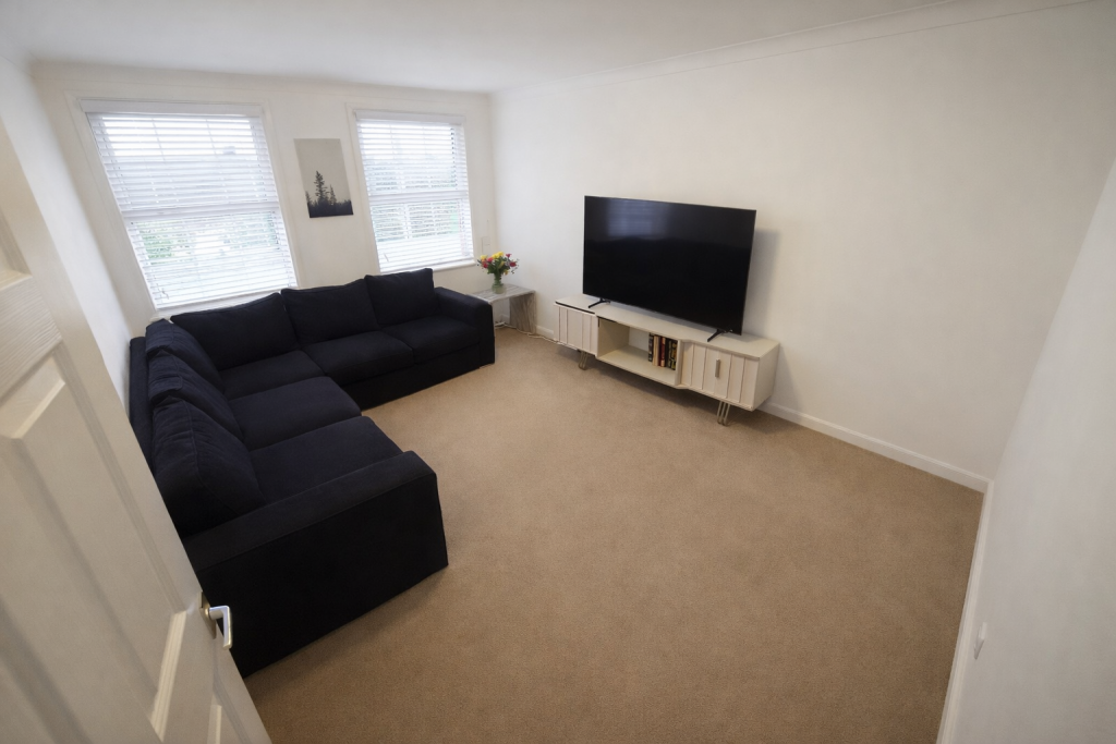 Main image of property: Crescent Parade, London, UB10