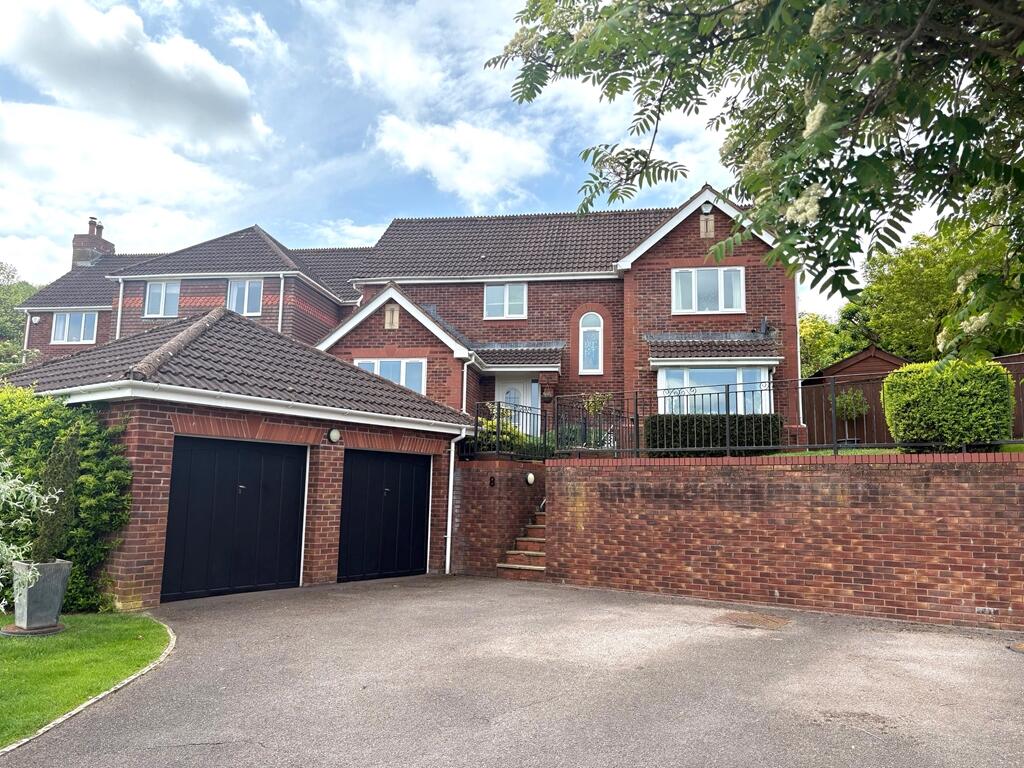 4-bed detached on Upland Chase, Honiton, £650,000