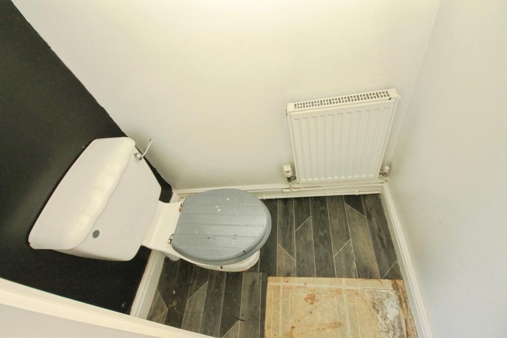 House in Sheffield, South Yorkshire - View 5