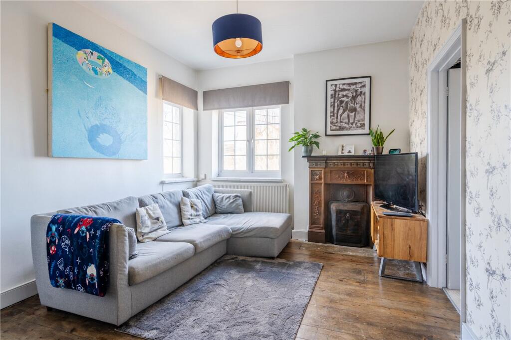 Main image of property: Streatham Common North, London, SW16