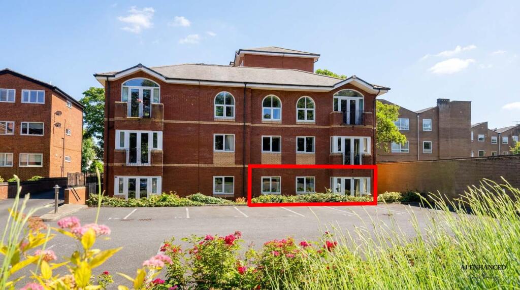Main image of property: Birkdale Mansions, 14 Lulworth Road, Birkdale, PR8 2AW
