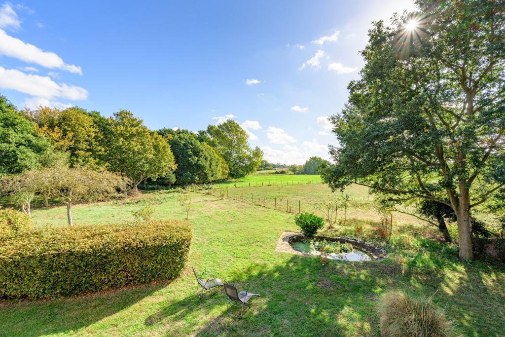 Dross Lane, Oakley photo 4