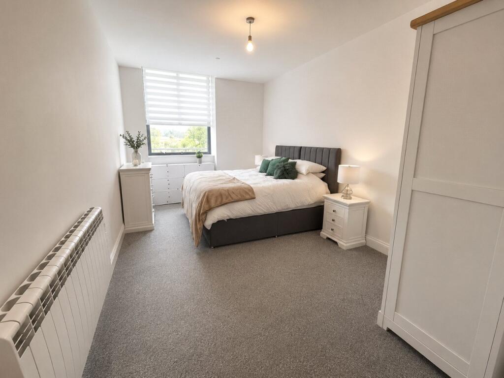 Apartment in Leeds - More