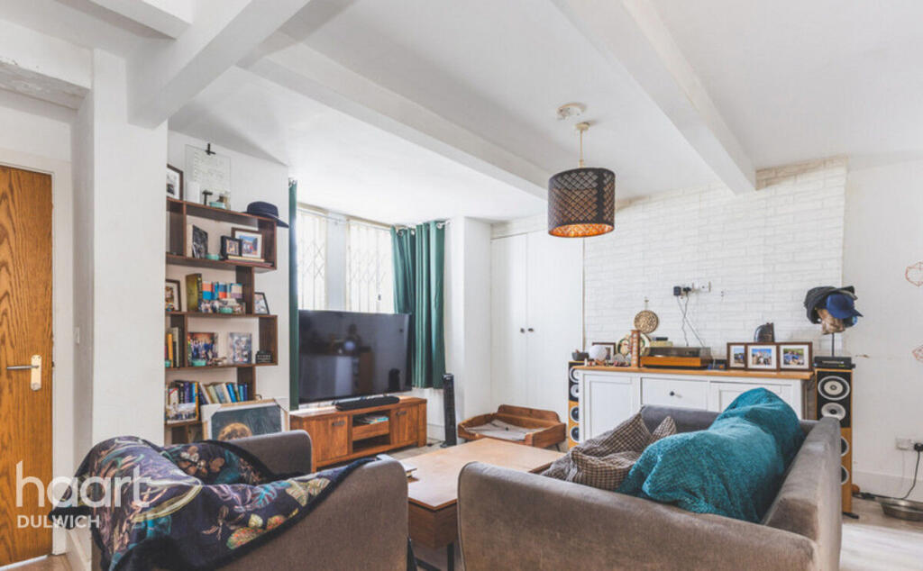 Apartment in London - View 3