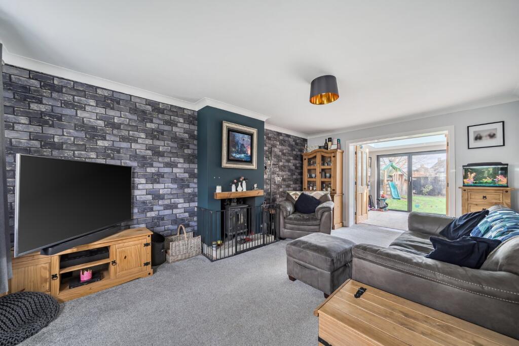 Sandhill, Shrivenham, Swindon, Oxfordshire, SN6 photo 2