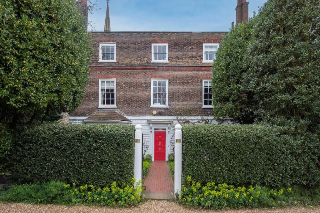 Main image of property: South Grove, London, N6
