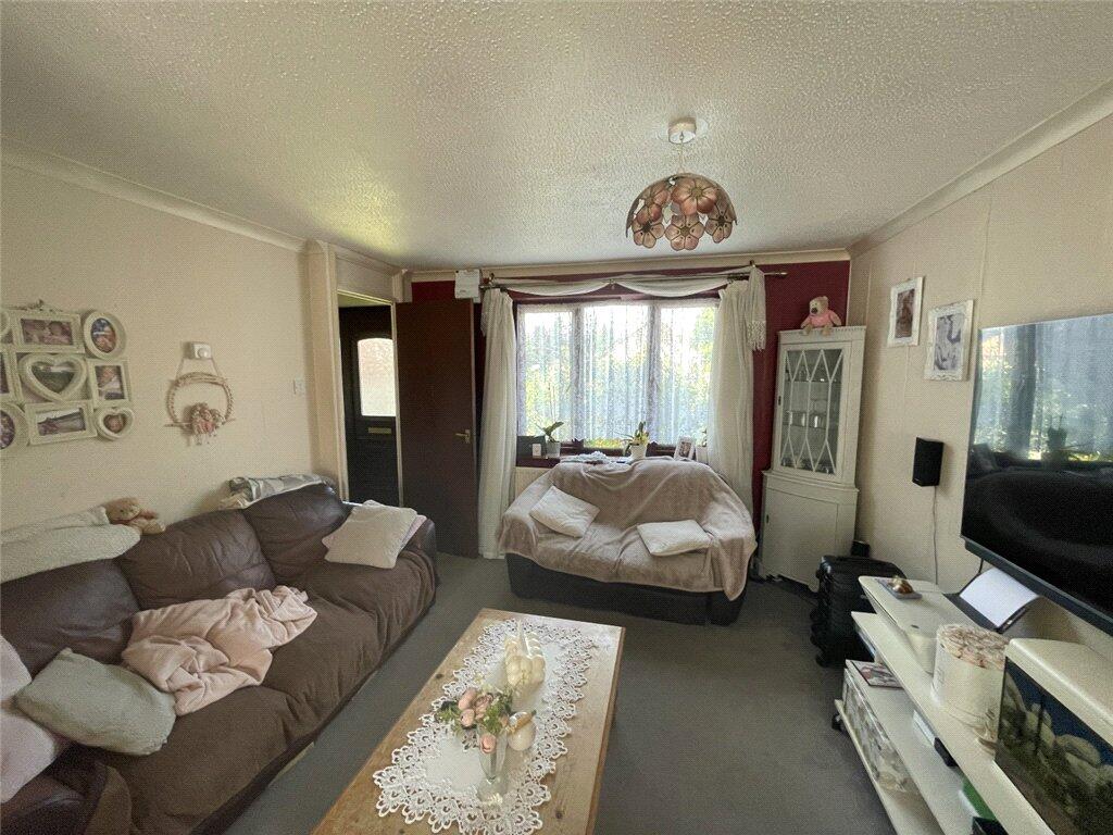 House in Wellingborough, Stanton Cross - View 2