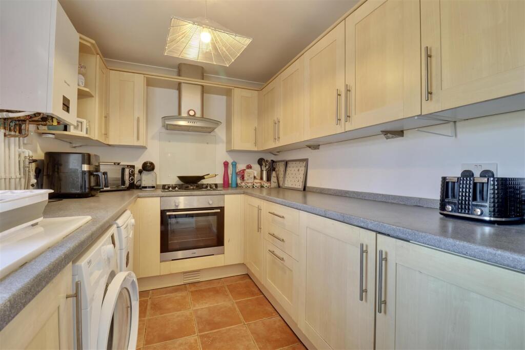 Apartment in Portsmouth - More