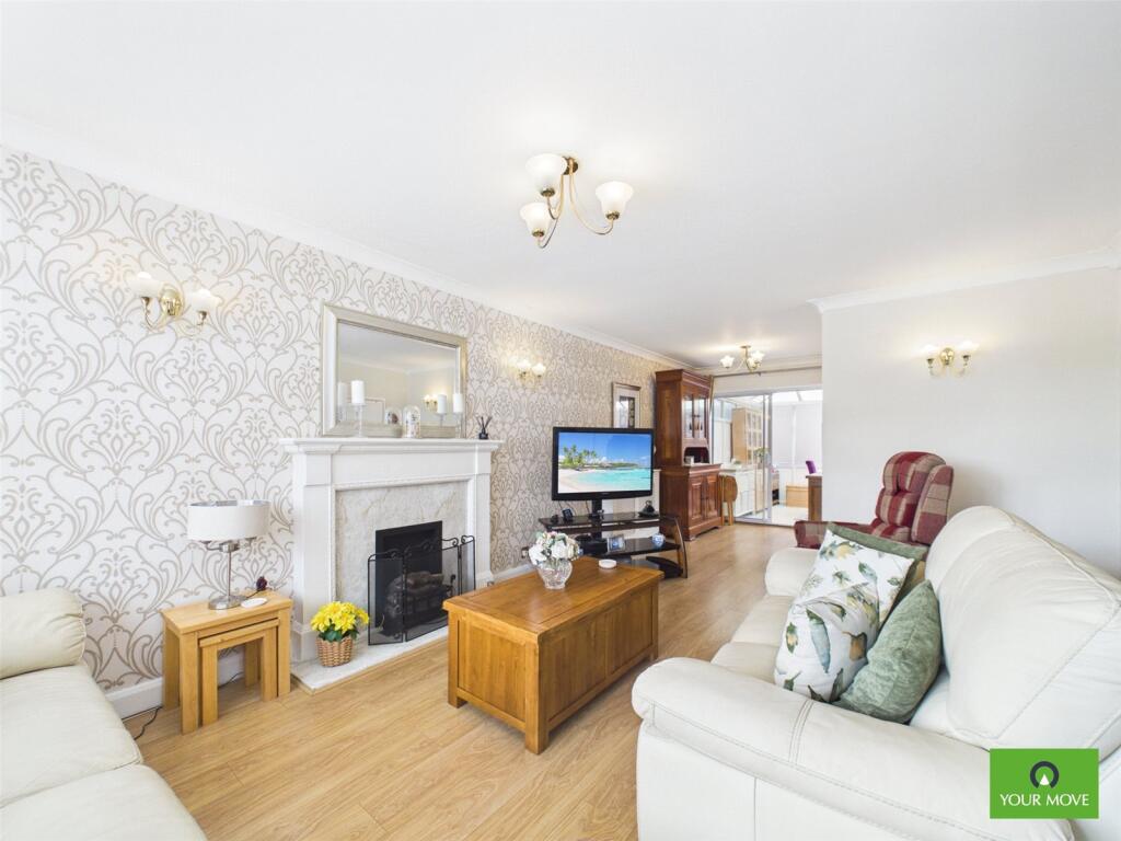 House in London, Collier Row - View 3