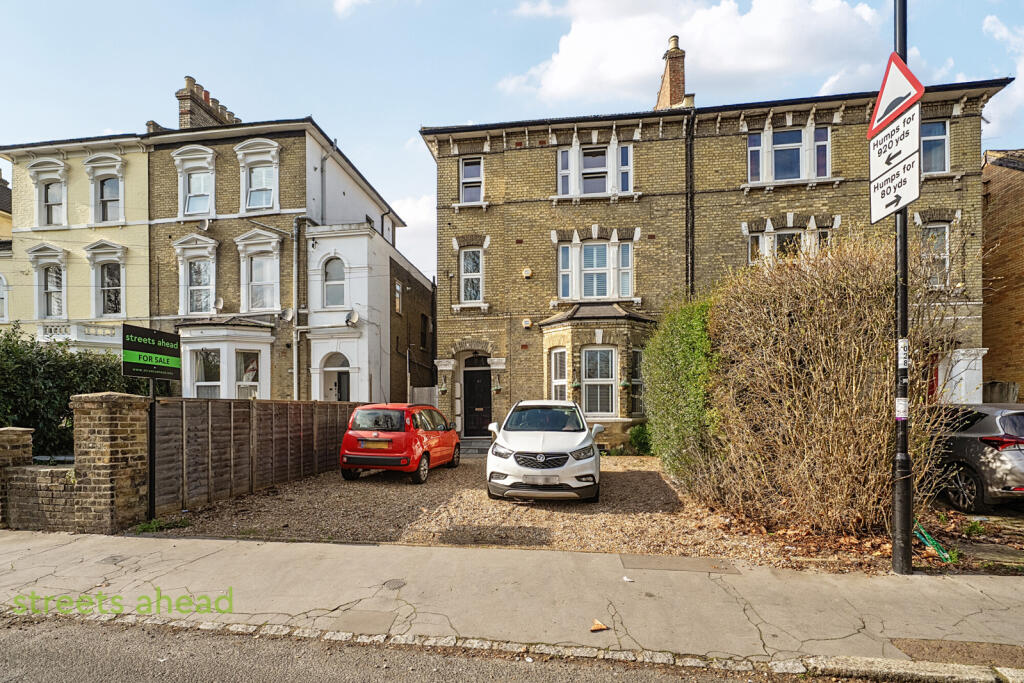 Main image of property: Woodside Green, London, SE25