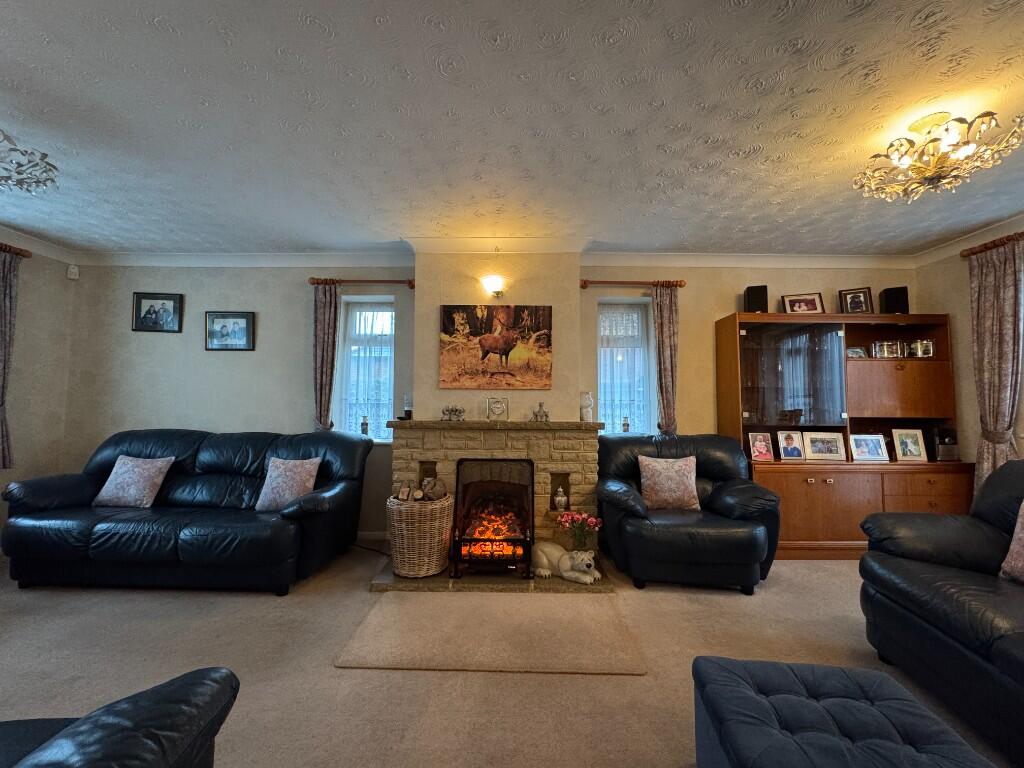 King Edwards Road, Ascot, Berkshire, SL5 photo 2