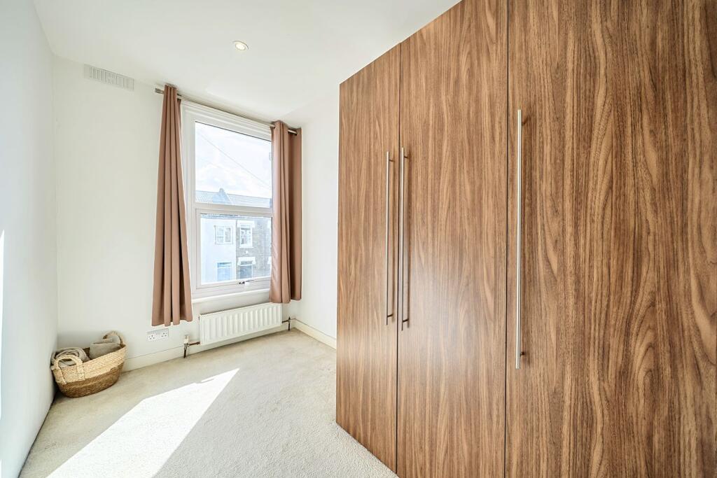 Apartment in London - View 5