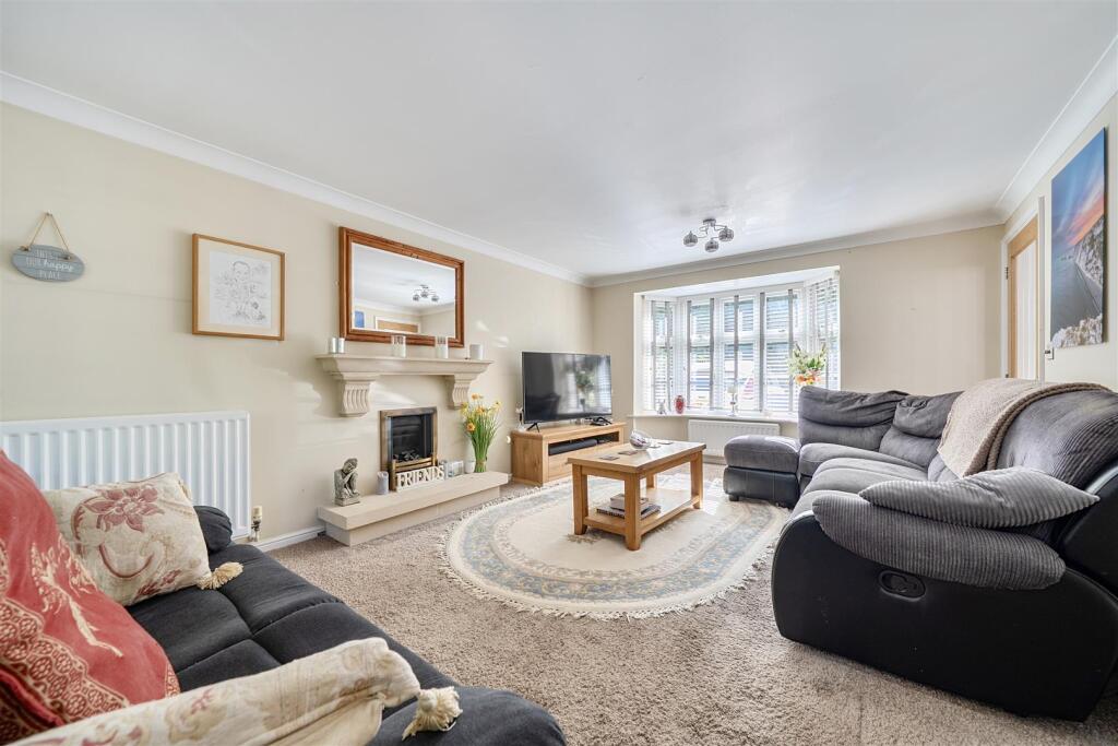 House in Maidstone, Allington - View 2