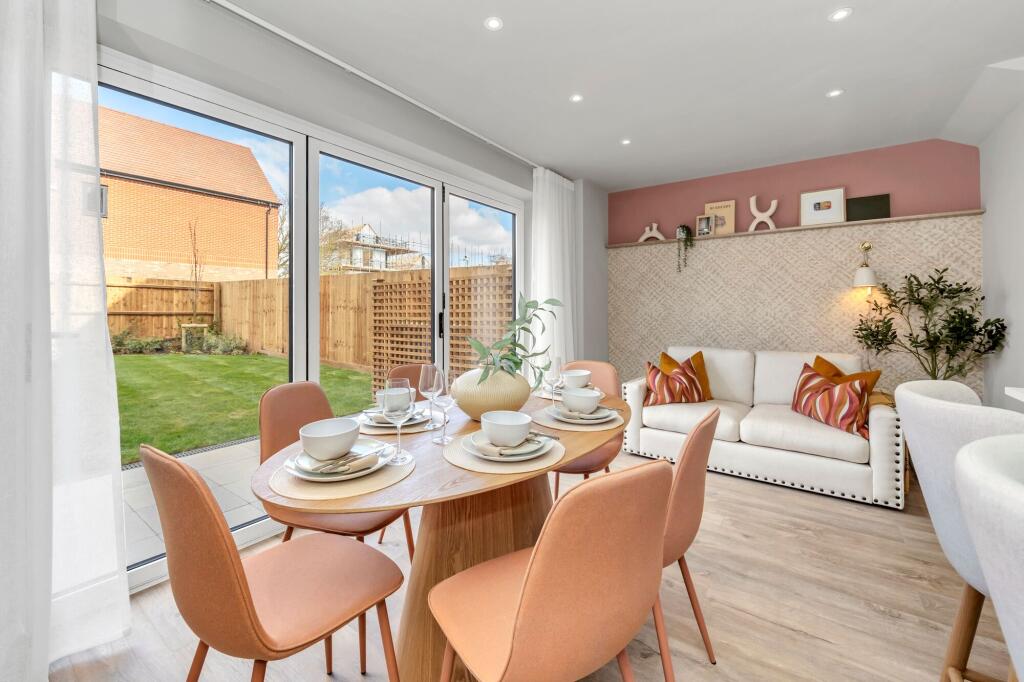 House in Braintree, Halstead - More