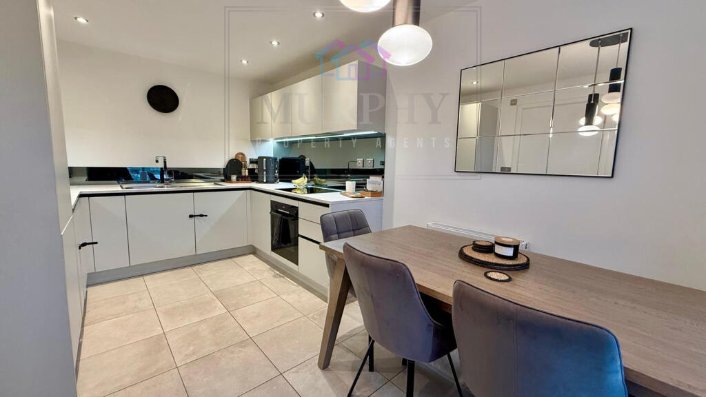House in Wakefield, West Yorkshire - More