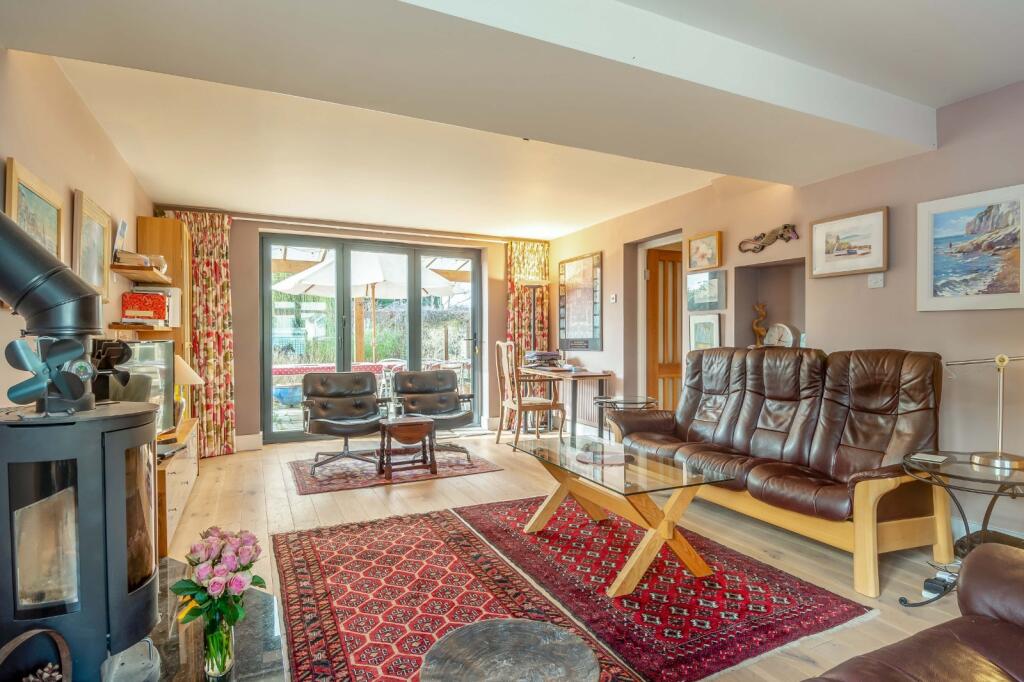 House in St Albans, North Mymms - View 4