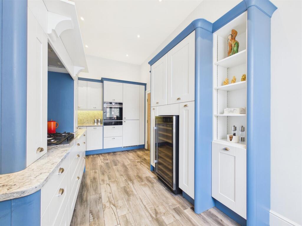 Apartment in North Tyneside, Cullercoats - View 5