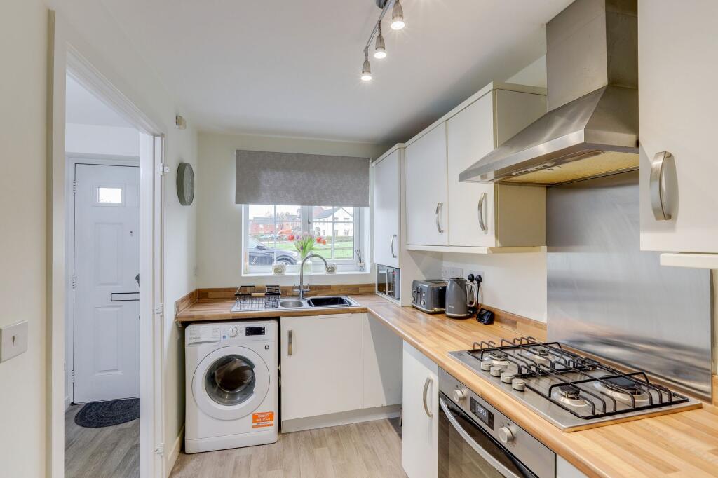Glover Close, Annesley, NG15 photo 3