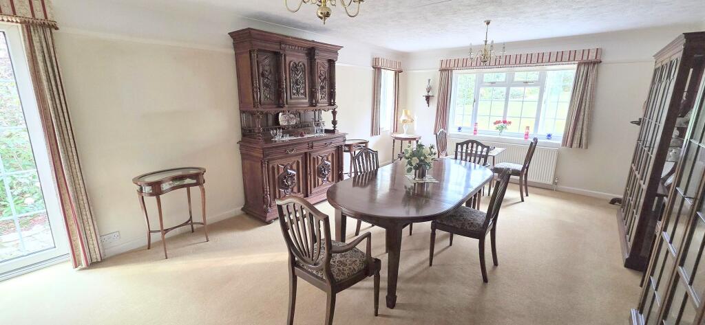 Brook Lane, Lindfield, RH16 photo 4