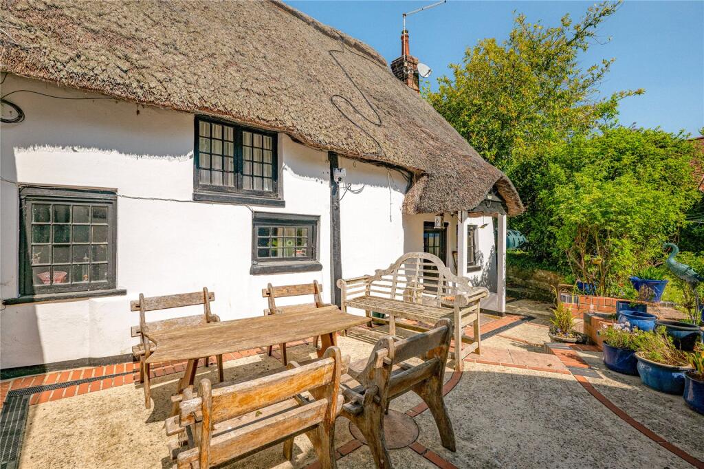 Holt, Wimborne, Dorset, BH21 photo 4