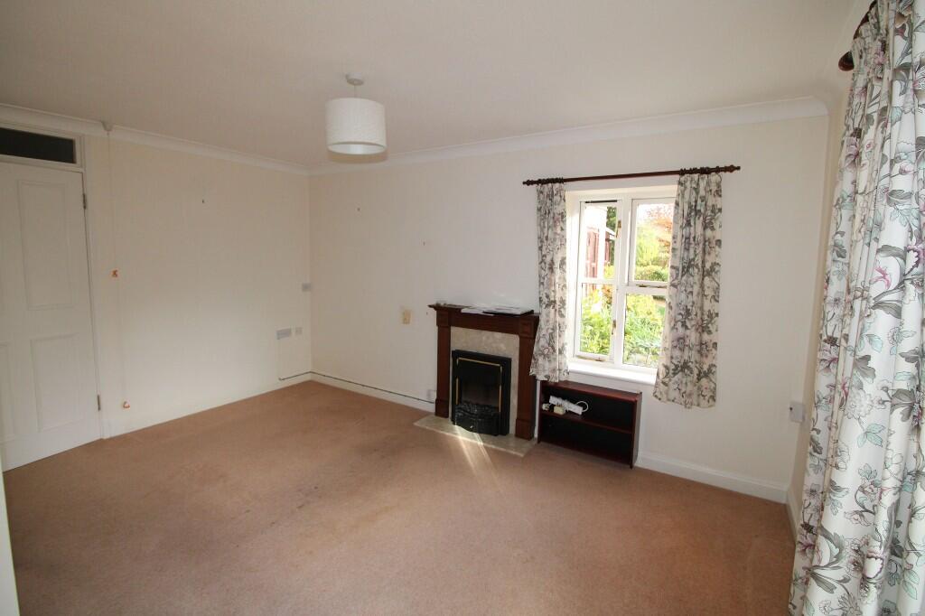 25, Town Mill, Overton. RG25 photo 2