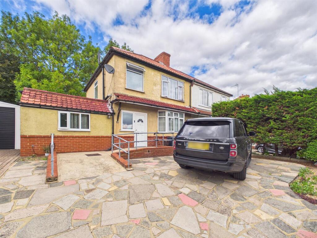 Main image of property: Selsdon Park Road, South Croydon