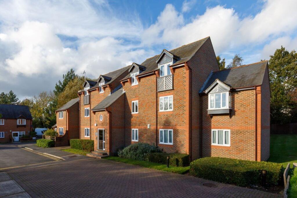 Main image of property: Arundel Close, Tonbridge TN9 2UG