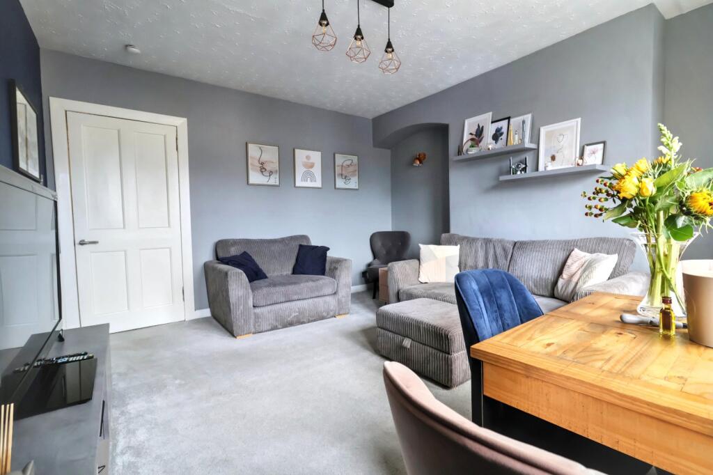 Apartment in Paisley, Renfrewshire - View 5