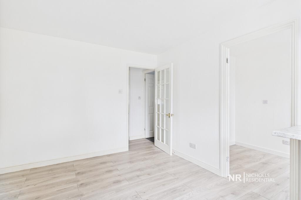 Apartment in London, Tolworth - View 4