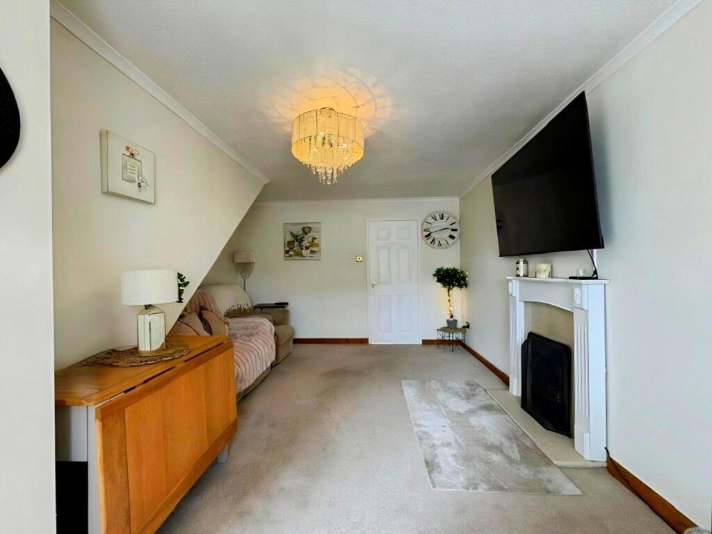 House in Neath - View 4