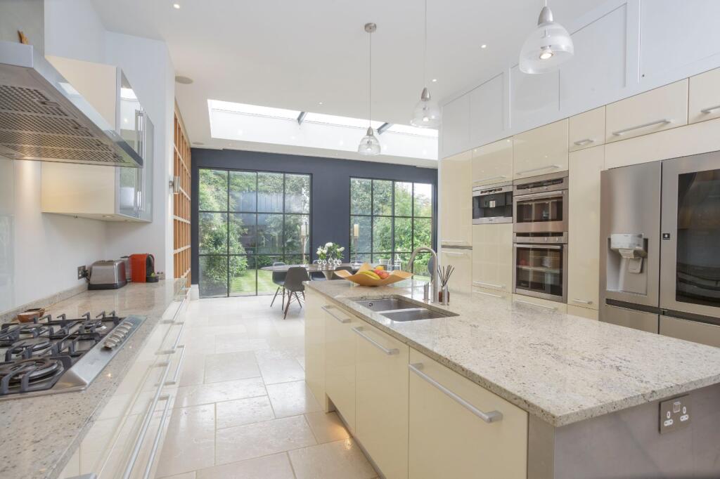 House in London - View 4