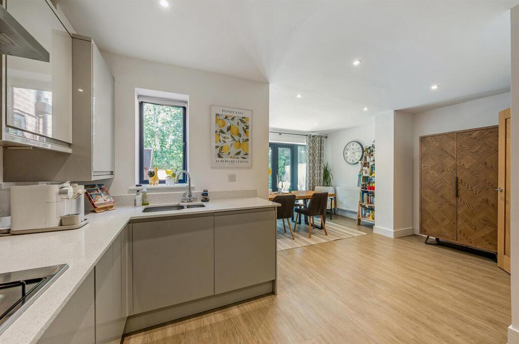 House in Test Valley, Andover - View 3