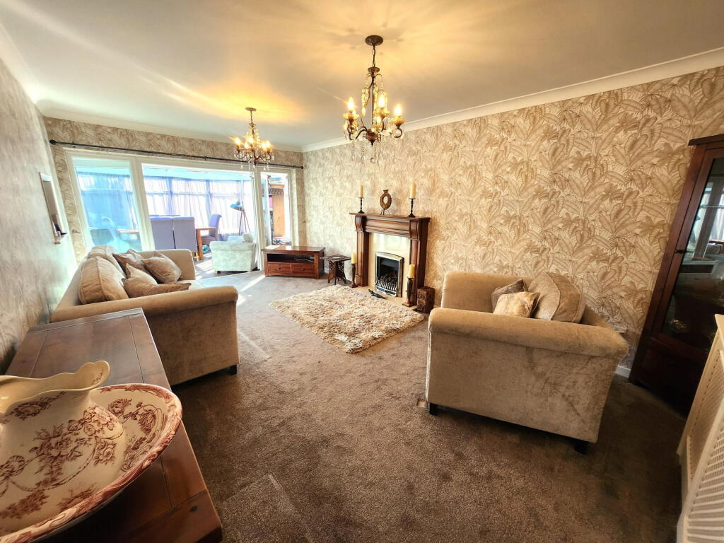Hayseech, Cradley Heath, B64 7JN photo 2