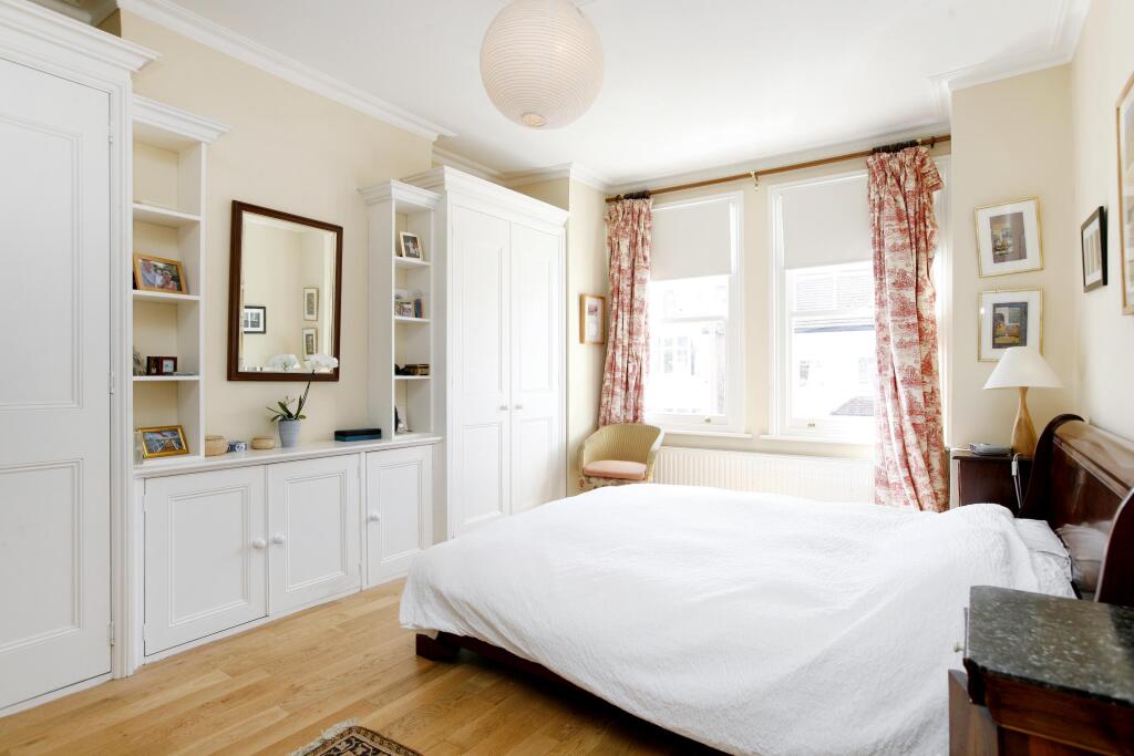 7 bedroom semi-detached house for rent in Connaught Avenue, SW14 — photo 8