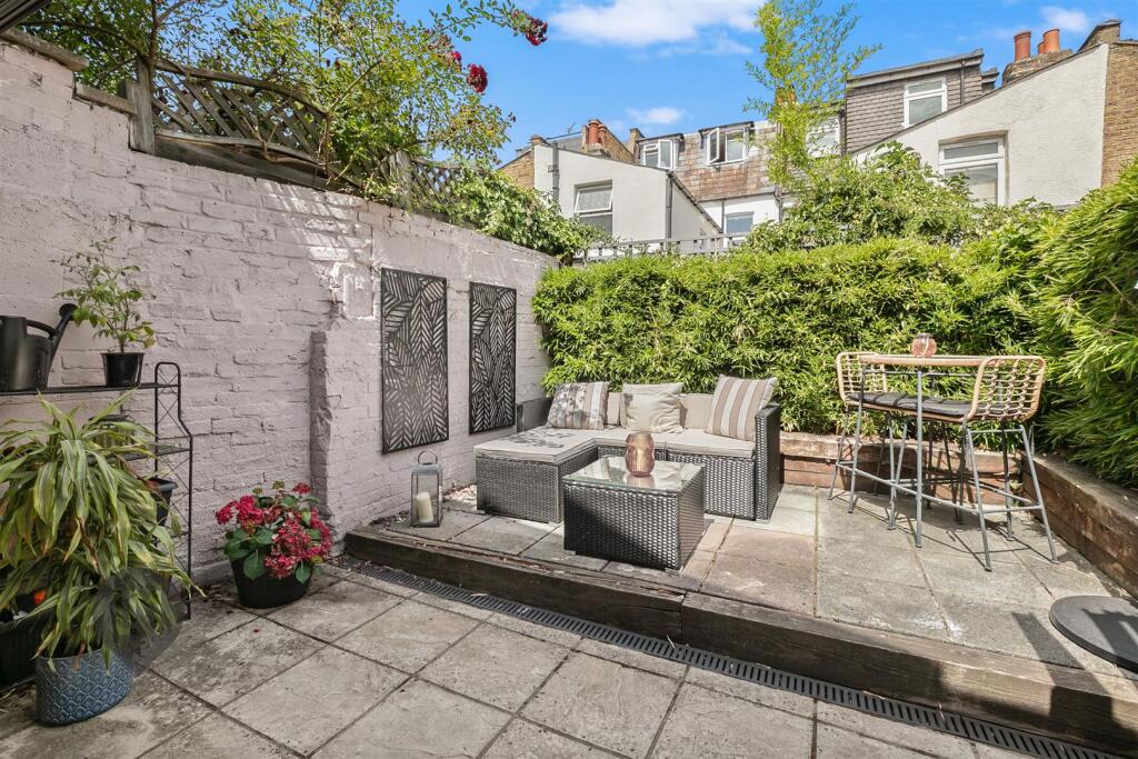 Apartment in London - View 4
