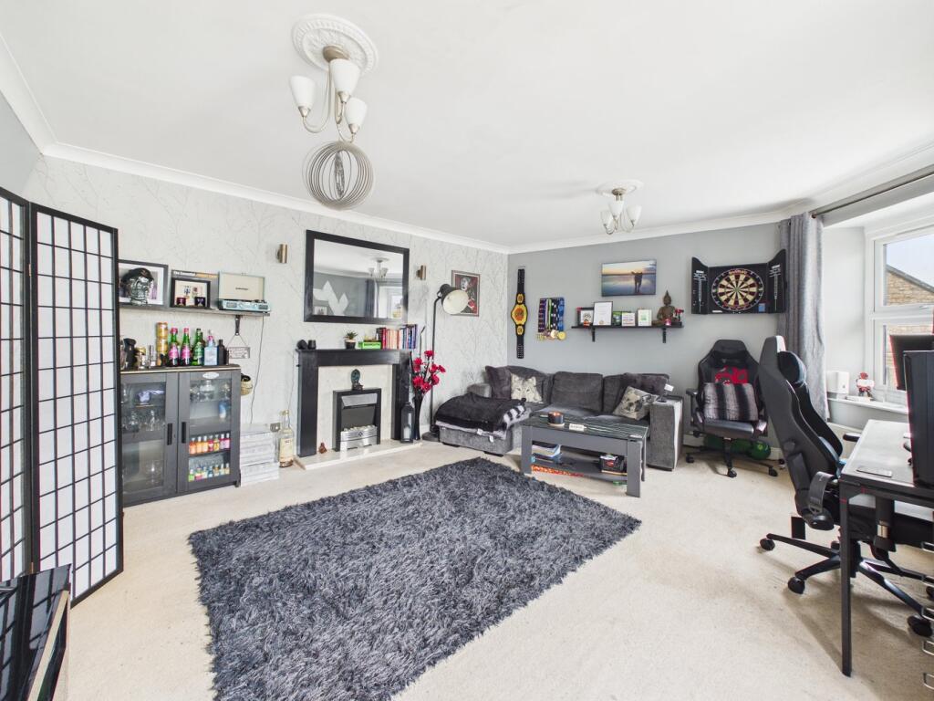 Apartment in Weston-super-Mare, North Somerset - View 2