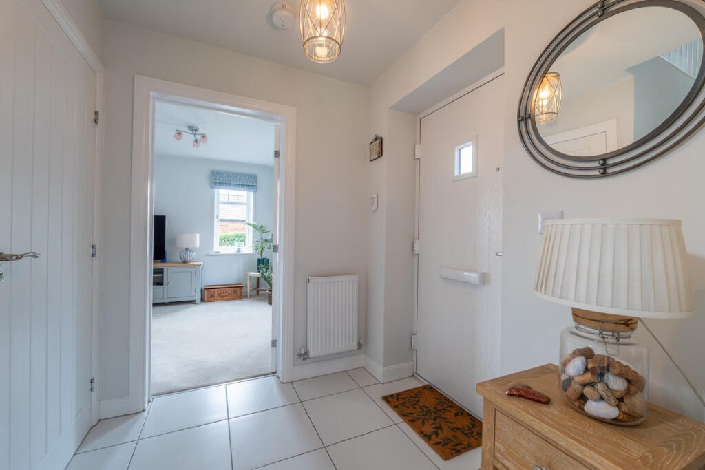 House in Burton-on-Trent, Tatenhill - View 4