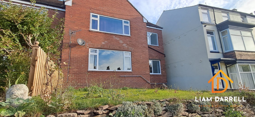2-bed flat on Falsgrave Road, Scarborough, North Yorkshire, £110,000