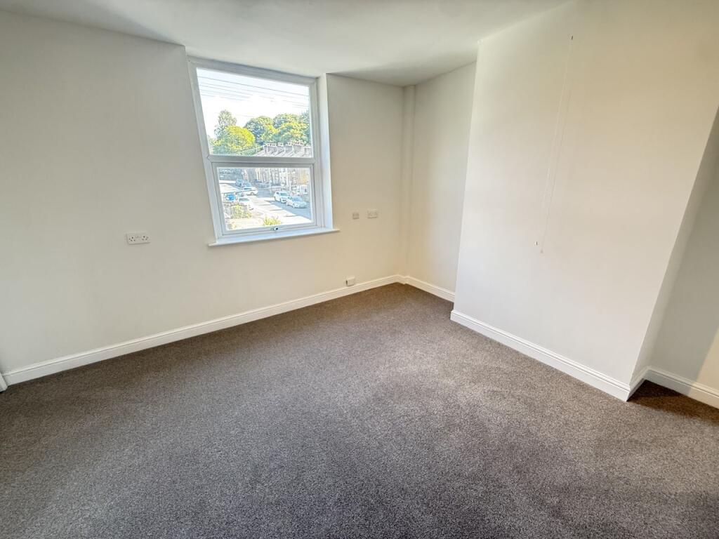 House in Calderdale, Dean Clough, Akroydon - View 4