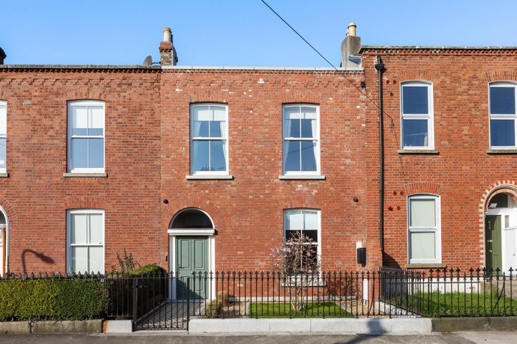 Main image of property: 12 Victoria Street, Portobello, Dublin 8, D08 AY9W