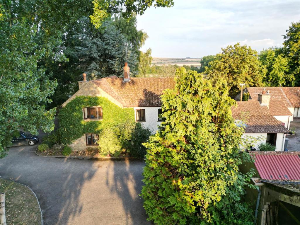 Main image of property: Hisomley, Dilton Marsh