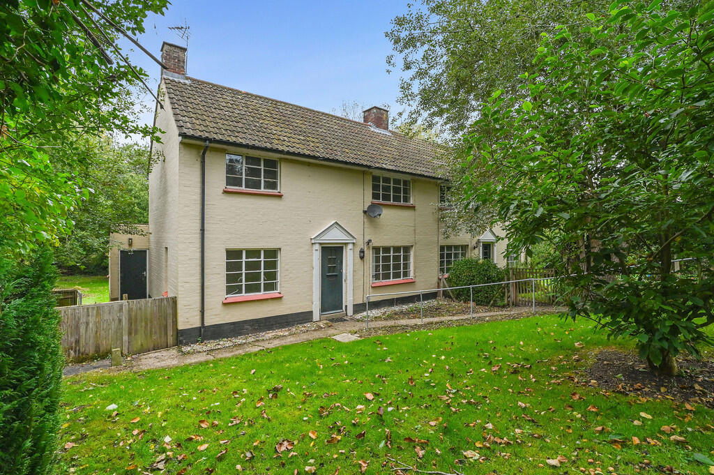 3-bed semi-detached on Stoke by Nayland, Colchester, Suffolk, £335,000