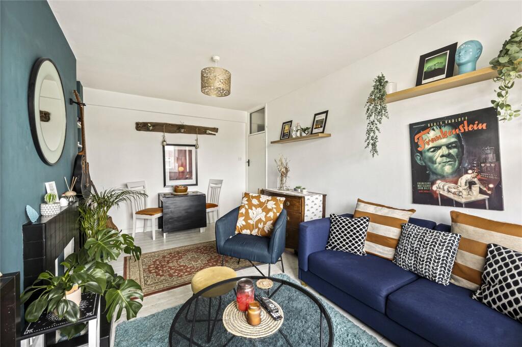 Main image of property: Lincoln Court, South Street, Lancing, West Sussex,, BN15