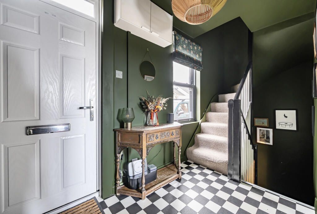 Belle Vue Road, Stroud, Gloucestershire, GL5 photo 4