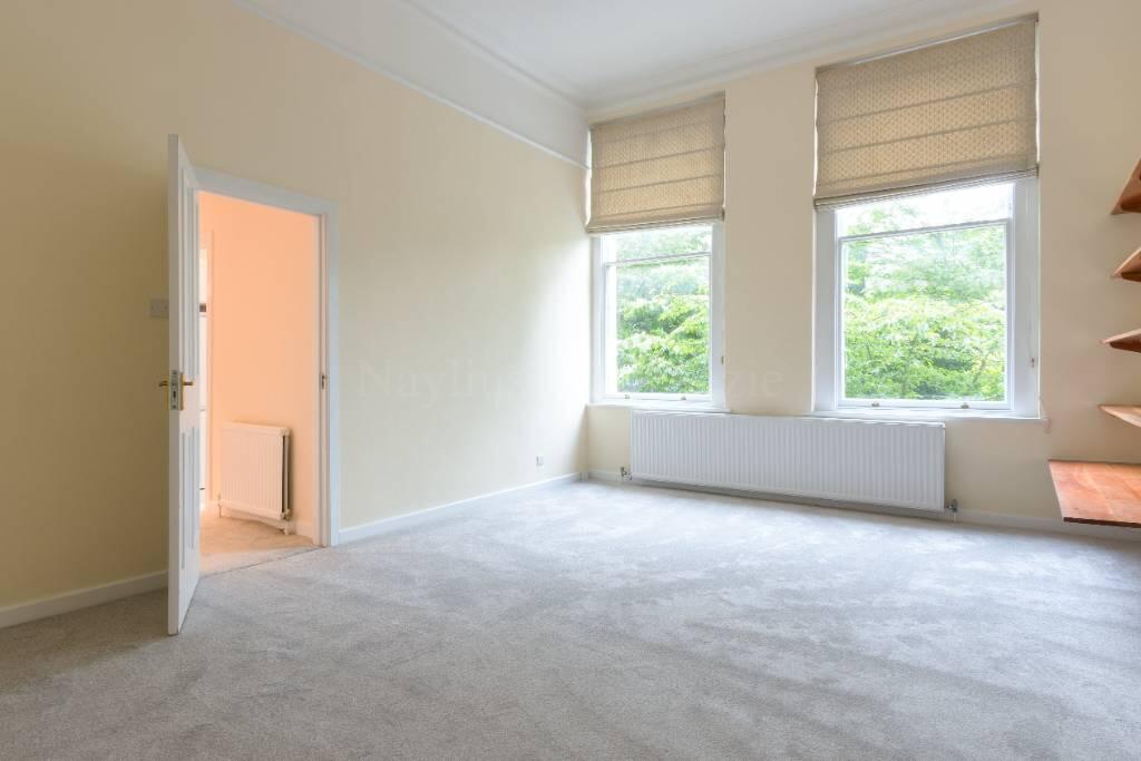 Apartment in London - View 3