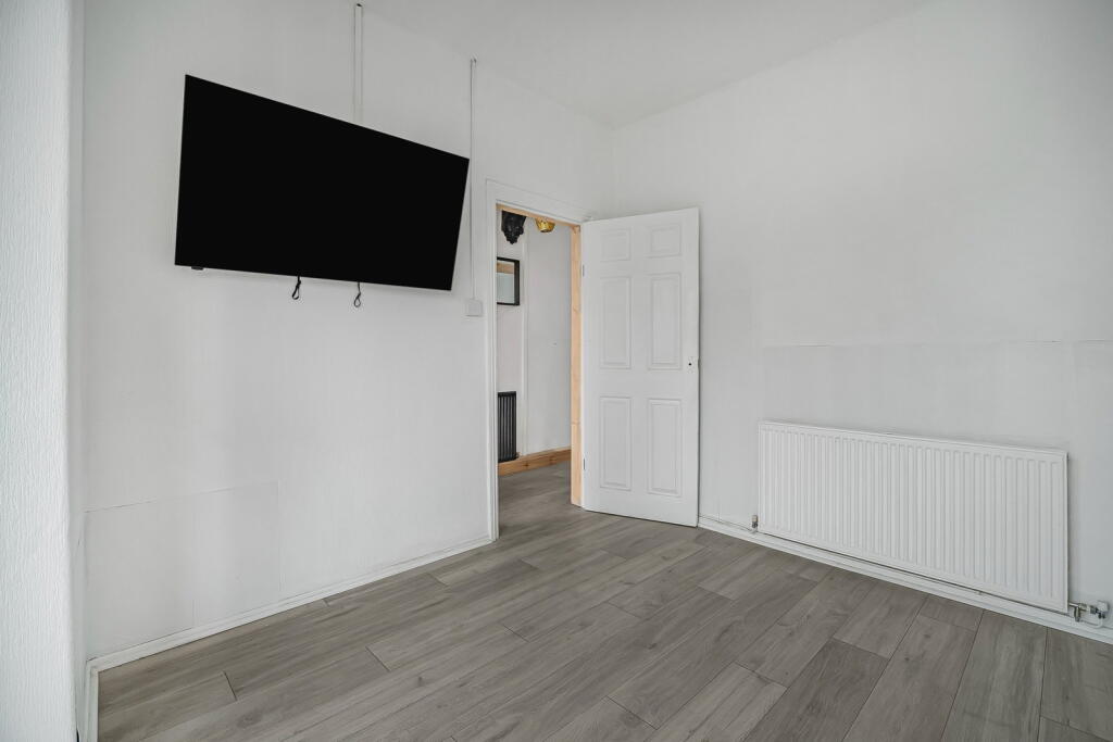 House in Cardiff, Aber Valley - View 2