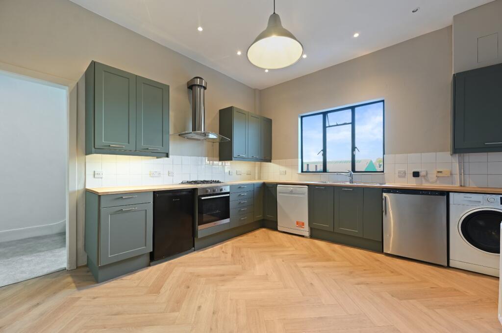 House in London - View 4