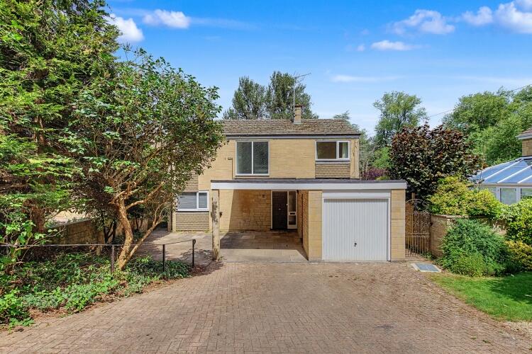 Main image of property: Brook Hill, Woodstock OX20